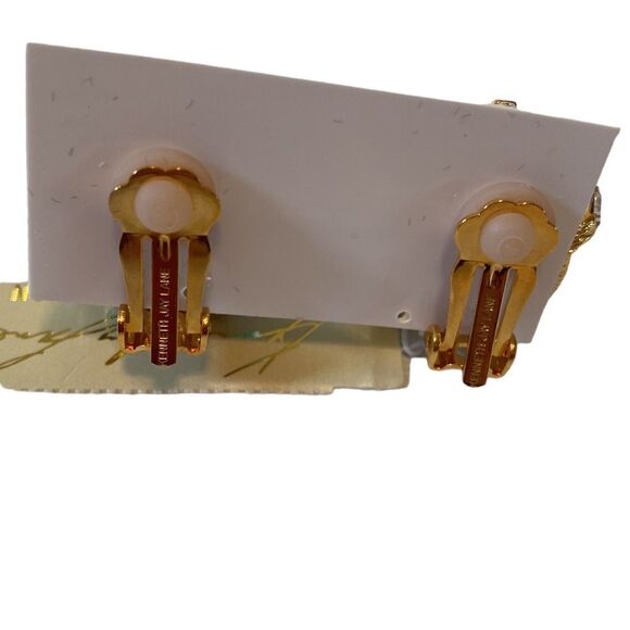 Kenneth Jay Lane Couture Collection Ocean Blue & Yellow Gold Toned Clips. - Picture 6 of 7